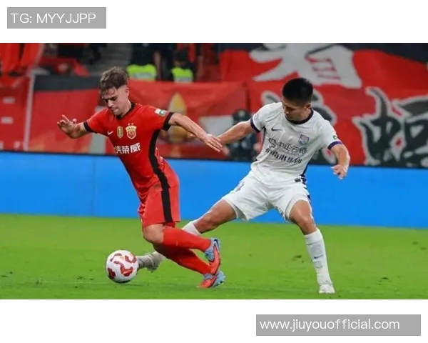 中超赛场惊现冷门尤文图斯大胜波尔图引发全场热议