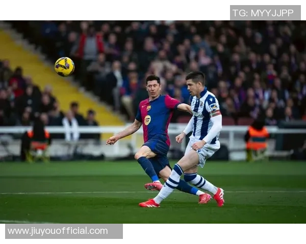 中超激战切尔西大胜巴萨红牌争议引发全场热议